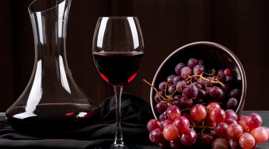 Γιατί πρέπει να πίνετε κρασί μαζί με το φαγητό