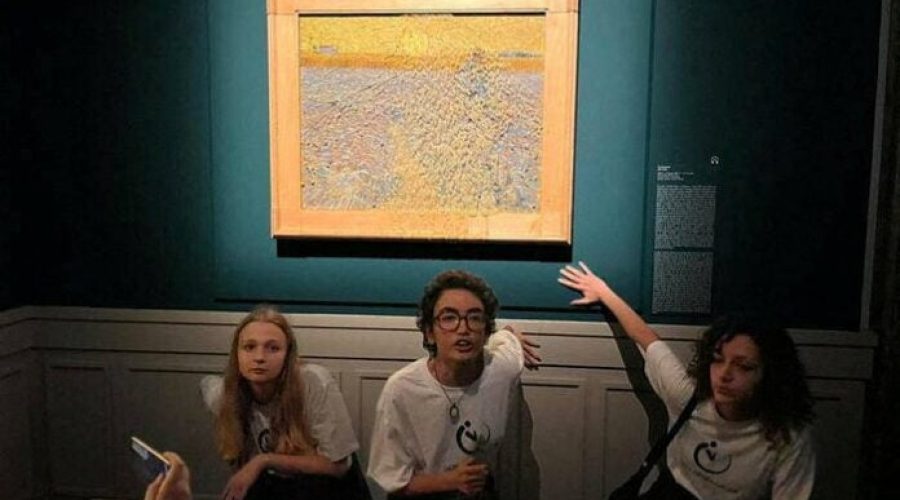 Ιταλία: Ακτιβιστές έριξαν σούπα σε πίνακα του Van Gogh